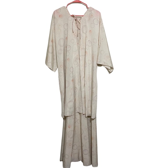 Chloe Dresses & Skirts - Vintage Chloe Lingerie Two Piece Set Robe and Gown Size Small (Estimate)